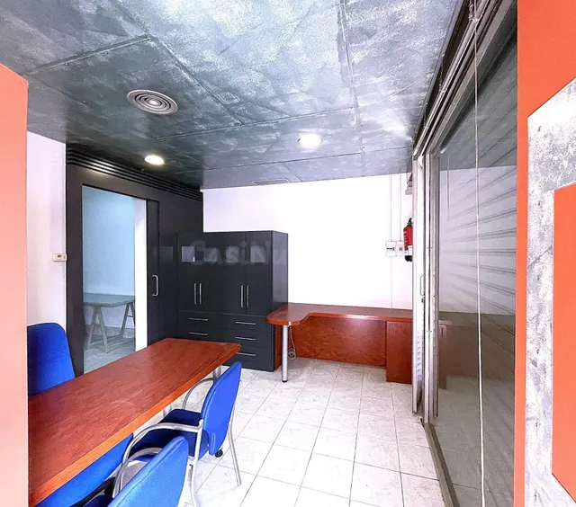 LOCAL EN VENTA a LA CREU ALTA ideal.: DESPATX - CONSULTA - O - foto 4