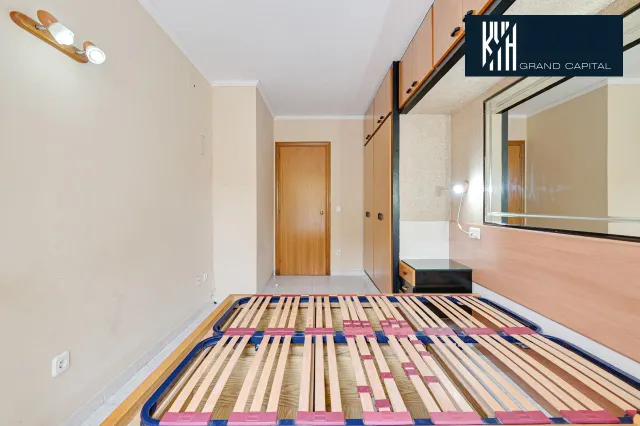PISO GIRONA — 33