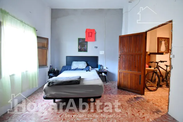 Desconecta con vistas a la montaña y atardeceres de paz en esta amplia casa con gran terraza y chimenea — 16