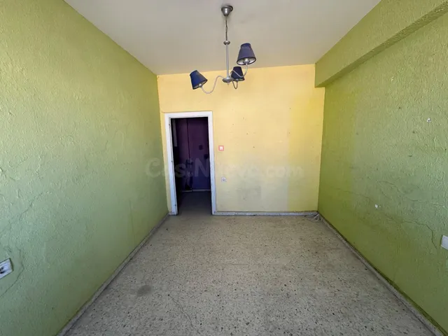 Amplio Piso en Los Ángeles, Almería - ¡Oportunidad de Reform - foto 5