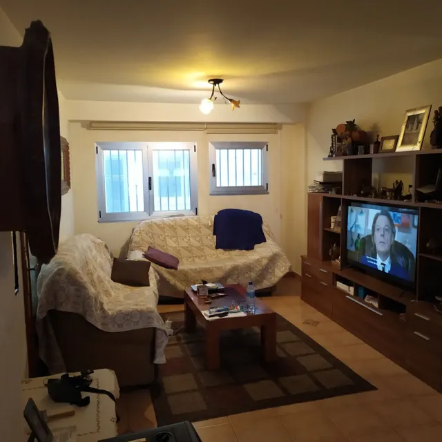 SE VENDE PISO DE 3 habitaciones EN PADRON