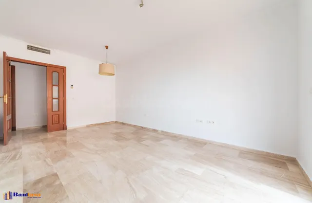 PISO EN ALQUILER SIN MUEBLES EN PARQUE OESTE | GRAN TERRAZA | PISCINA | PÁDEL | GARAJE — 5