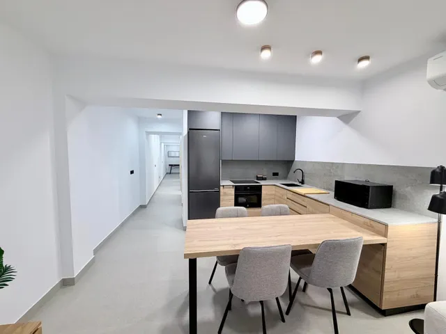 Precioso piso totalmente reformado en alquiler de larga temporada — 19