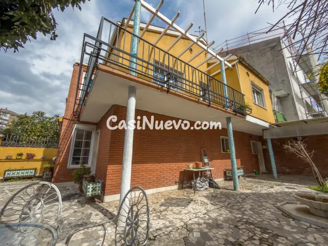 DISFRUTE DEL CENTRO DE GRANADA SIN RENUNCIAR A LAS COMODIDAD