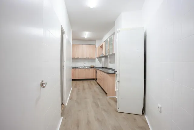 Céntrico piso con opción de inversión!!! - foto 3