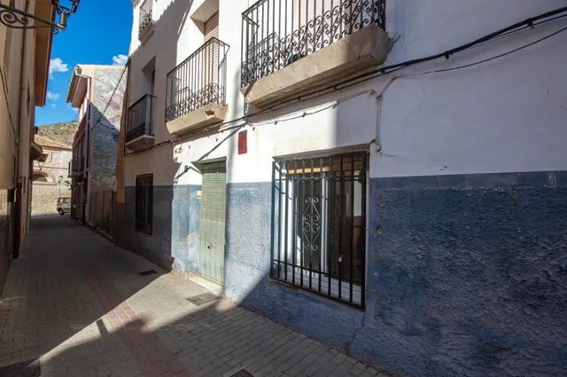 Casa independiente en calle Mayor 268 m2 en el corazón del c - foto 2