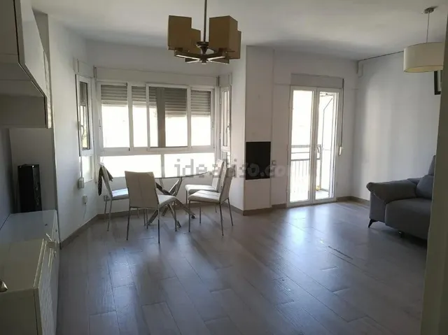 ALQUILER DE VIVIENDA DE 3 DORMITORIOS ZONA VIRGEN DEL SOCORR - foto 2