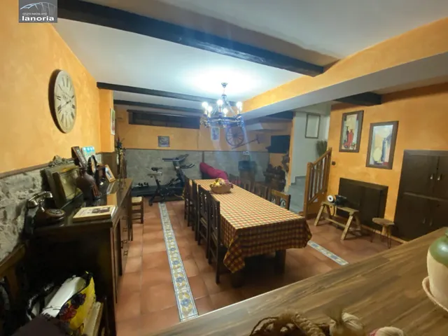 Grupo la Noria VENDE ADOSADO Amueblado y Equipado. Zona Barrio IMAGINALIA — 2