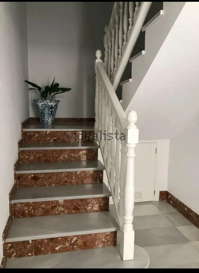 VIVIENDA SOBRE ALMACÉN - foto 4