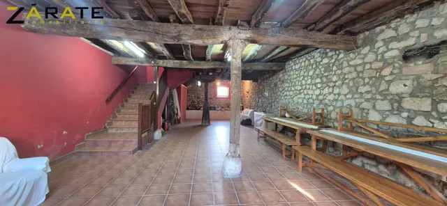 SE VENDE ANTIGUO CONVENTO EN GURIEZO — 33