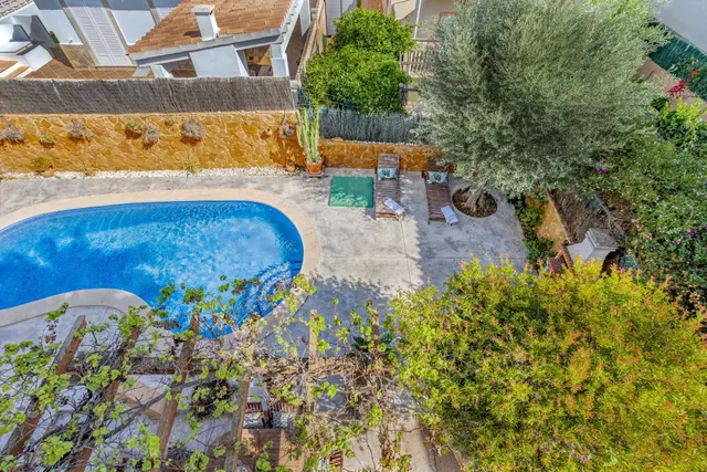 UNIFAMILIAR DE 5 habitaciones CON PISCINA EN SON FERRER (2 viviendas) — 50