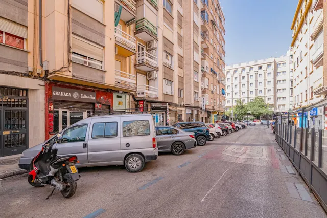 LOCAL EN CALLE SOL 25 CON 55 METROS — 20