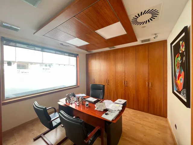 LOCAL EN VENTA — 4