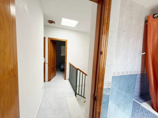 ️ TRIPLEX EN EL TOYO – RETAMAR  El privilegio de vivir junto al mar  96 m2 const.  Garaje privado incluido en el precio — 30
