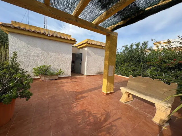 Bungalow de 3 dormitorios y 2 Baños con 2 Terrazas y Piscina en Gran Alacant. — 43