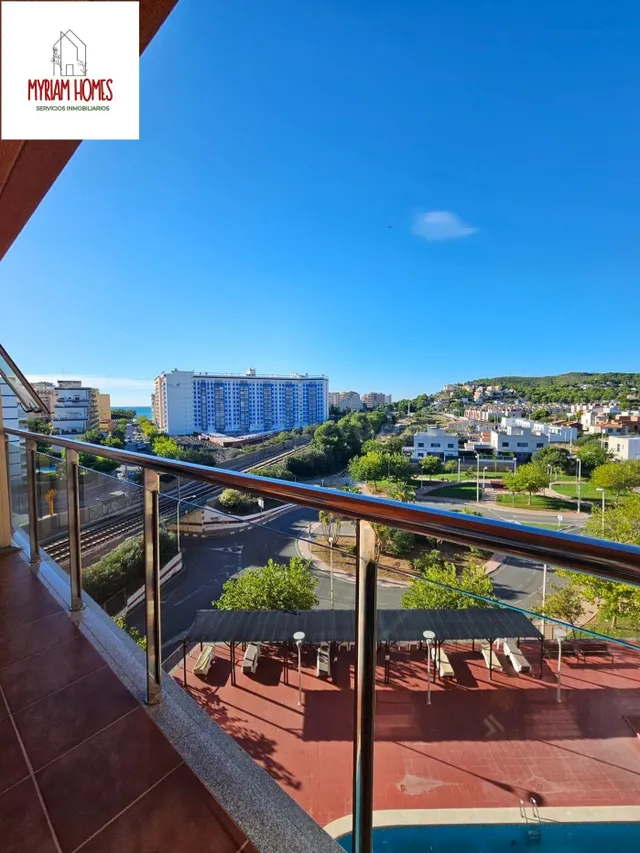 PRECIOSO APARTAMENTO CON VISTAS AL MAR CON GARAJE Y TRASTERO — 2