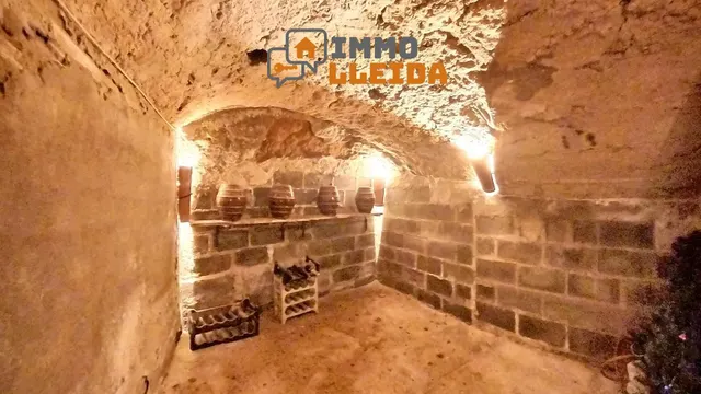 OPORTUNIDAD Casa adosada en Ivars de Noguera — 27