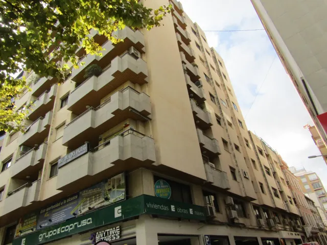 CENTRO GANDÍA - PASEO GERMANIAS - PLAZA DE GARAJE ABIERTA - SE ALQUILA — 5