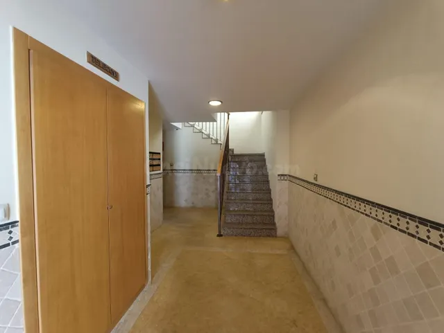 OPORTUNIDAD, SE VENDE ESTUPENDO PISO EN EL CENTRO - foto 3