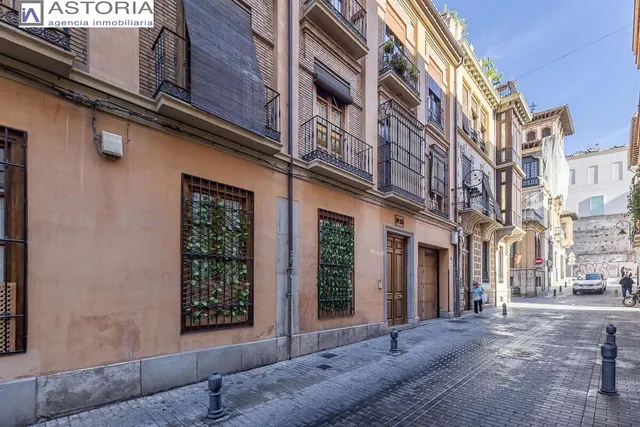 Garaje y Trastero en el Corazón de Granada — 7
