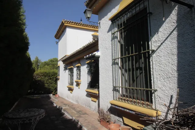 CHALET EN VENTA EN URBANIZACIÓN ROSALEDA DE LA PLATA — 50