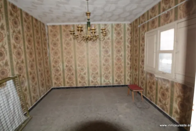 Casa en Orihuela zona cerca de las Espeñetas, 393 m2. construidos. Ideal para obra nueva. — 7