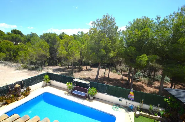 Se vende villa de tres dormitorios con piscina propia en Finestrat sierra cortina — 29