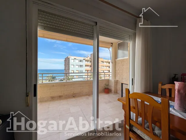 ¡vistas al mar! amplio y esquinero con garaje, terraza y estudio independiente — 30