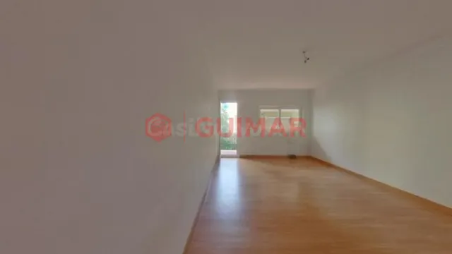 VENTA DE PISO OCUPADO PARA INVERSORES EN BARCELONA - La Font - foto 4