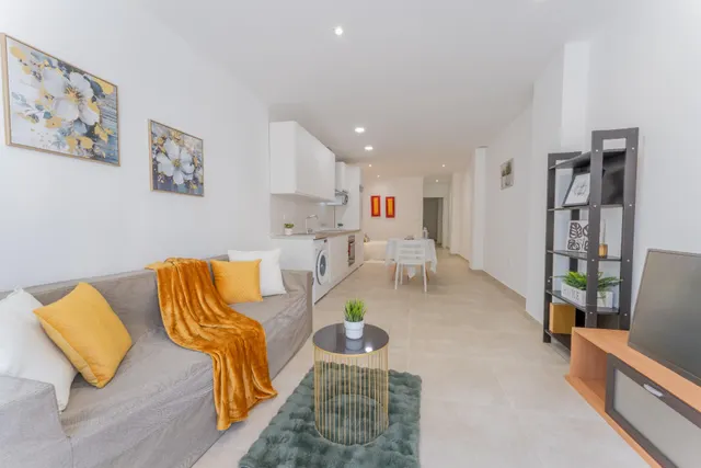 ¡Tu nuevo hogar a estrenar frente al parque en Altabix! — 29