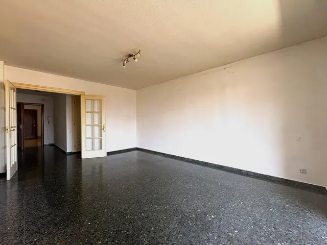 Amplia vivienda de 4 dormitorios con terraza, ascensor y vistas a la Sierra Calderona, en pleno centro de Godella — 25