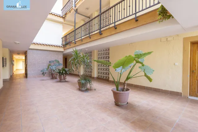 Espectacular piso reformado en Gójar — 43