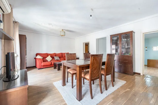 VIVIENDA CON MUCHAS POSIBILIDADES EN CALLE FUENCARRAL - foto 5