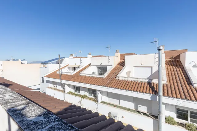 Casa Unifamiliar en Churriana de la Vega — 33