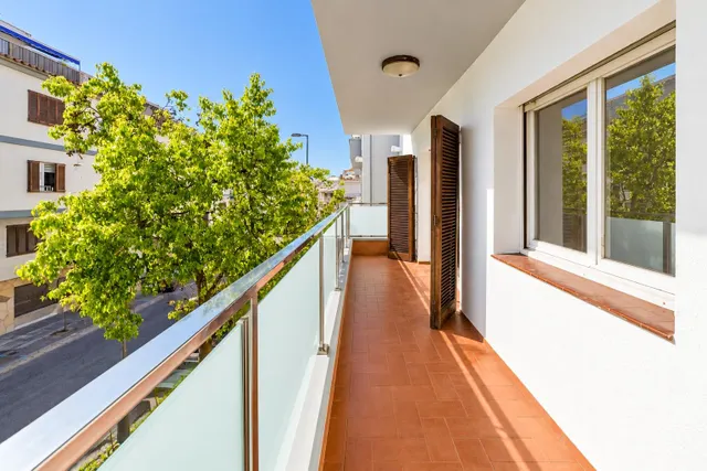 AMPLIO PISO CON TERRAZA EN EL POBLE SEC — 29