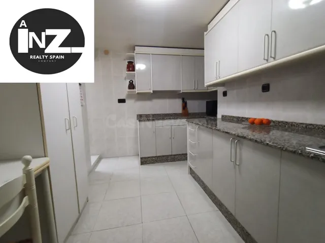 Amplio piso de 4 dormitorios y 130 m2 en plena Ronda Norte –