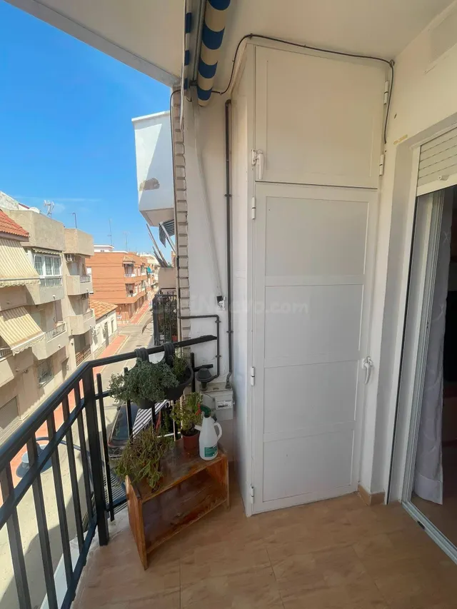 Apartamento con terraza cerca de la playa y la AGA en Santia - foto 4