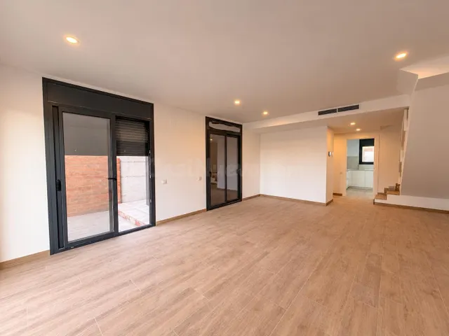 CASA A ESTRENAR DE 4 habitaciones Y ZONA PARQUING — 3