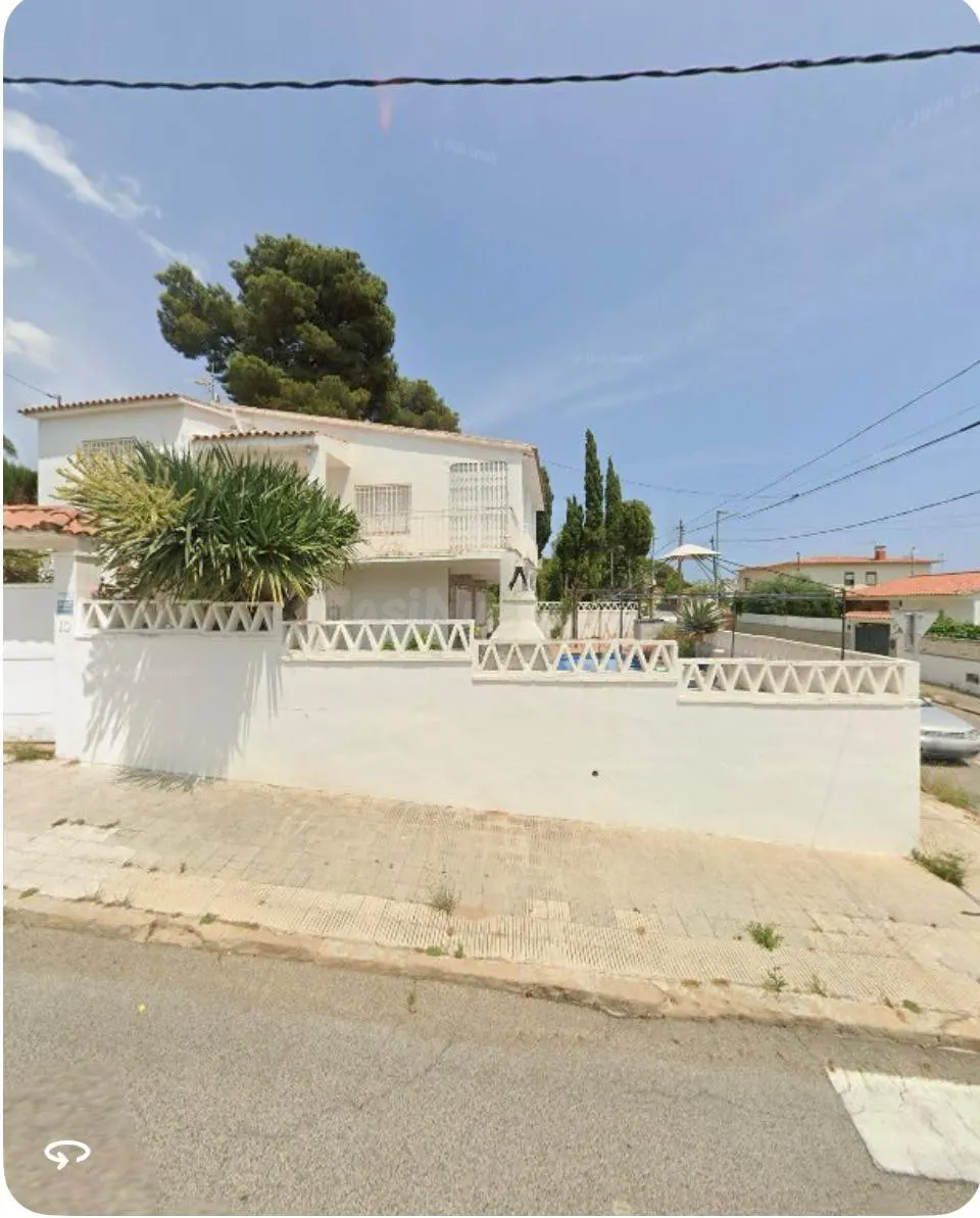 Casa con Piscina en Bellamar – Calafell, Tarragona