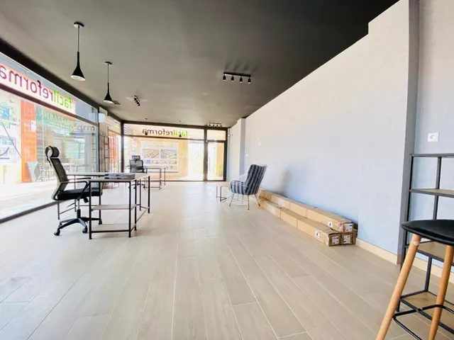 Local comercial 81m² en venta - Villamartín-Las Filipinas — 19
