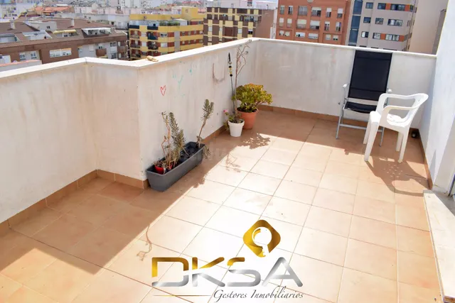 Precioso ático dúplex en venta en Castellón - foto 2
