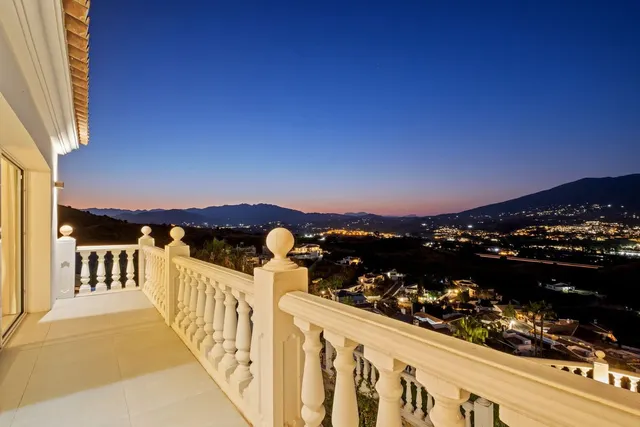 Chalet 6 habitaciones 282m² en venta - Riviera del sol — 45