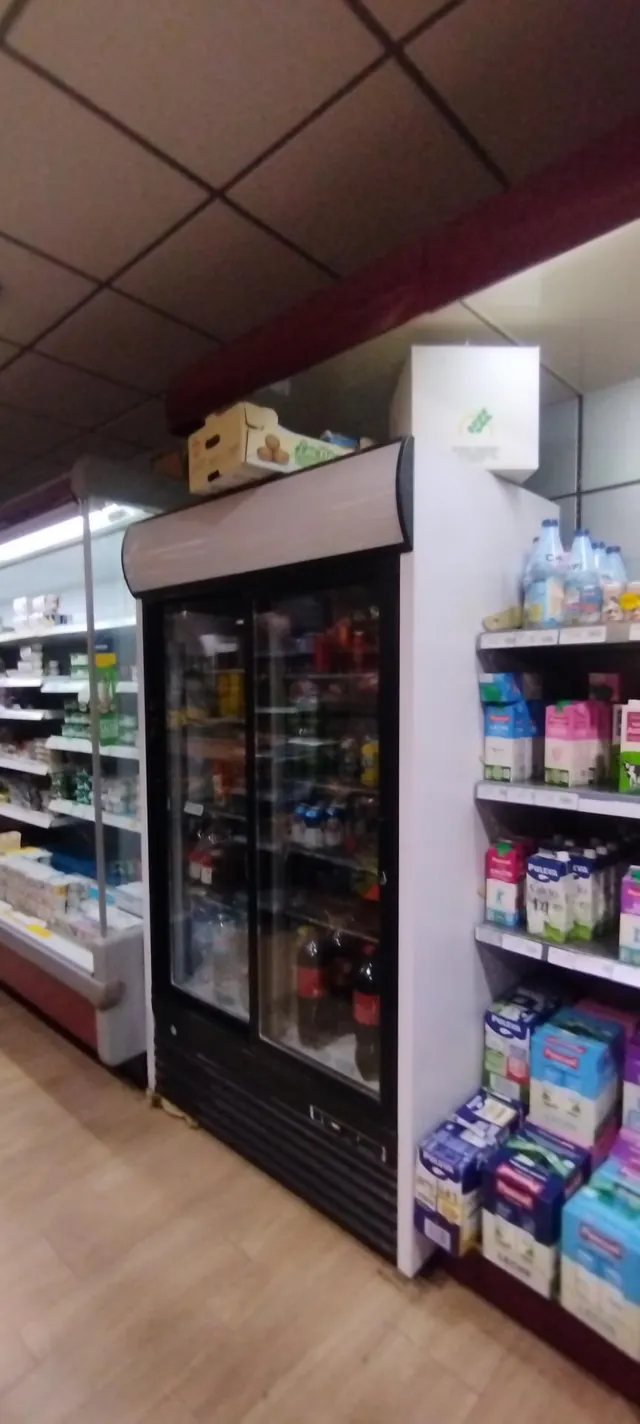 Local comercial junto a Angel Bruna de 125 m2 — 18