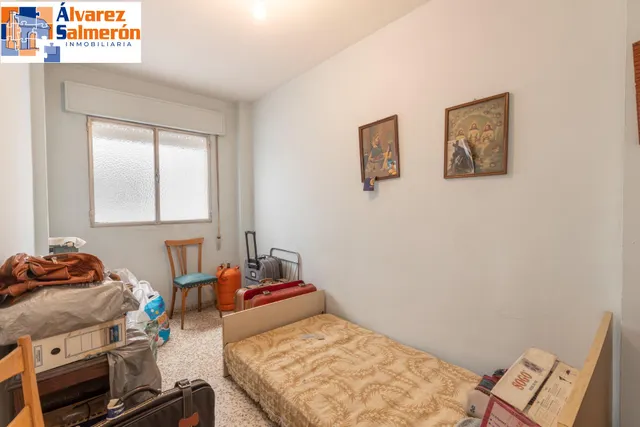 Piso con terraza y gran potencial junto a Camino de Ronda — 13