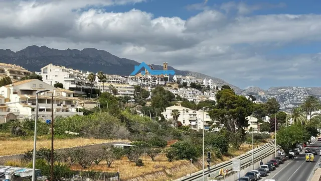 Exclusiva vivienda de 180 m2 en primera línea de playa frent - foto 2