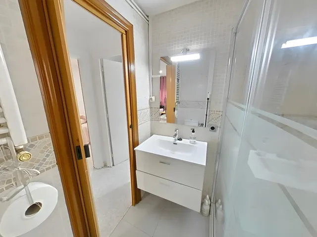 Piso exterior de 3 habitaciones en planta baja en Can Puiggener, Sabadell — 9