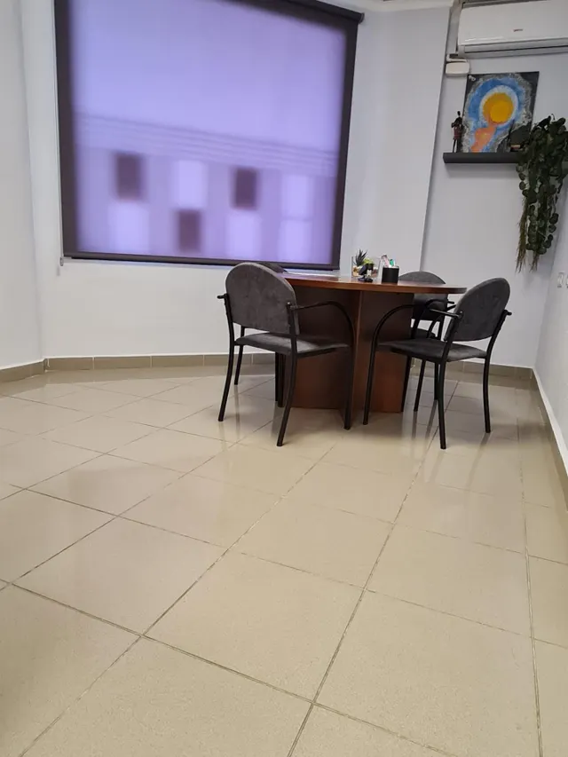 PLANTA BAJA EN ESQUINA ( AHORA ESTA COMO LOCAL, PERO SE PUEDE CAMBIAR A VIVIENDA) — 6