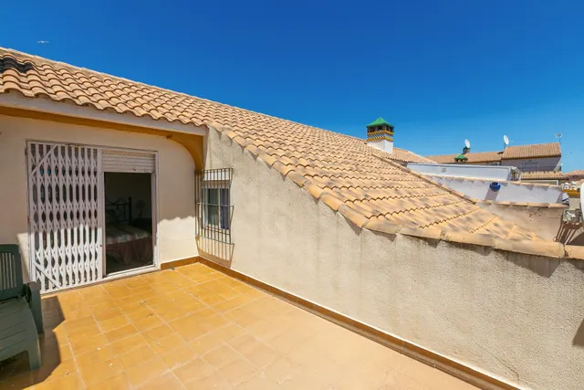 Casa 2 habitaciones 80m² en venta - La Zenia — 37