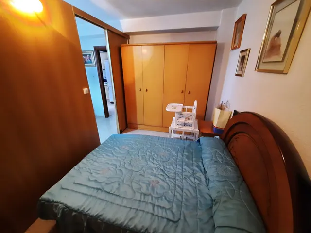 CASA CON PLANTA BAJA, PRIMERA ALTURA Y CAMARAS — 6