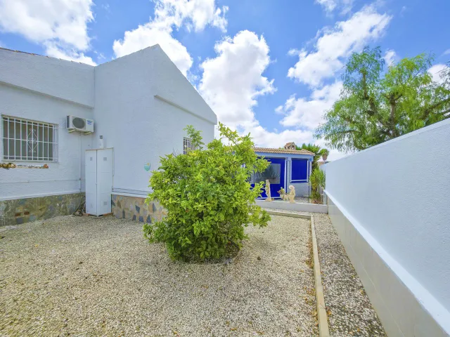 Villa 3 habitaciones 230m² en venta - Centro — 38